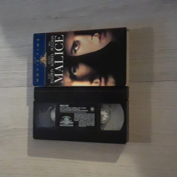 Malice Columbia Tristar VHS video tape - Picture 3 of 4